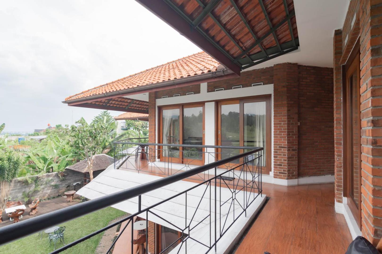 Reddoorz Plus Near Dago Pakar Bandung Buitenkant foto