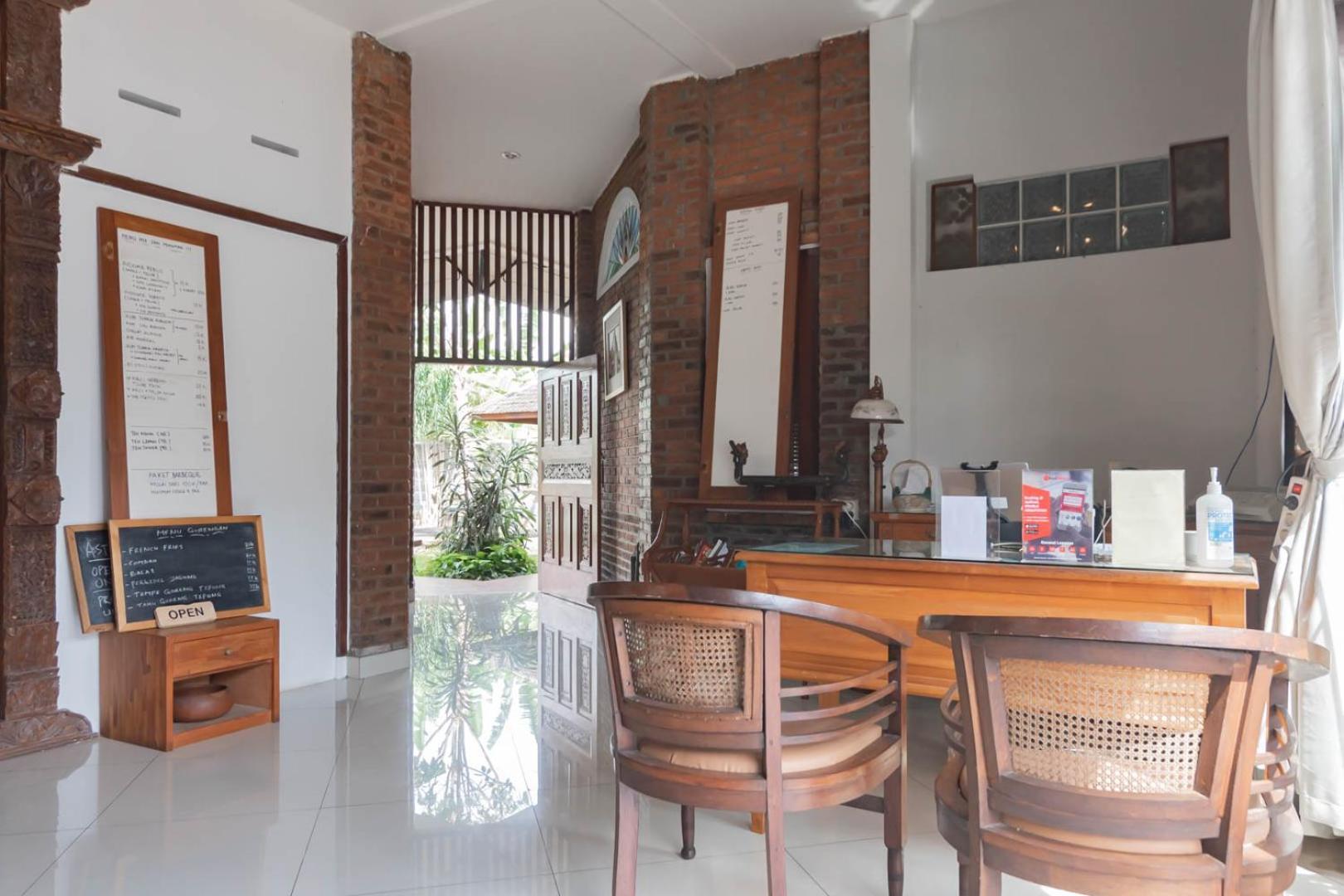Reddoorz Plus Near Dago Pakar Bandung Buitenkant foto
